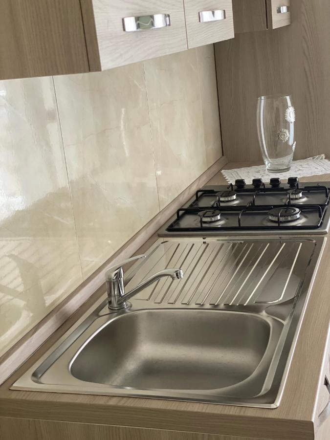Hotel Falù Napoli centro camera con cucina e bagno privato Esterno foto