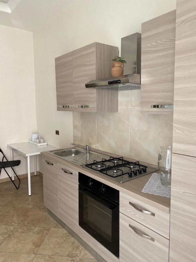 Hotel Falù Napoli centro camera con cucina e bagno privato Esterno foto