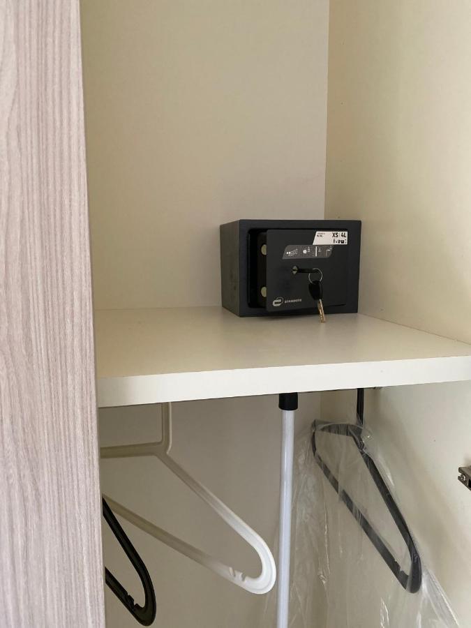 Hotel Falù Napoli centro camera con cucina e bagno privato Esterno foto